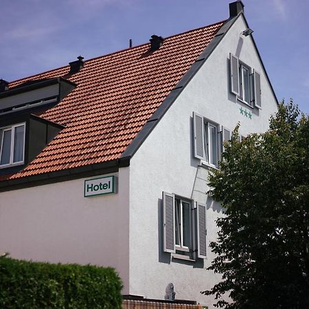 Hotel Am Ostpark Neubiberg Exteriör bild