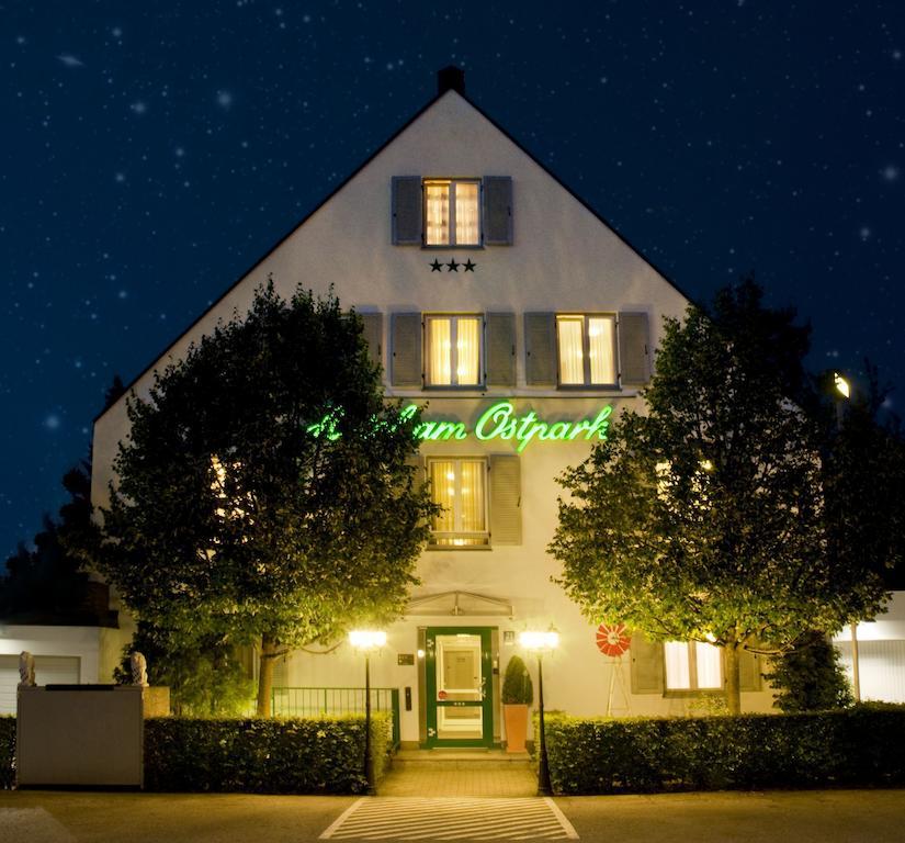 Hotel Am Ostpark Neubiberg Exteriör bild