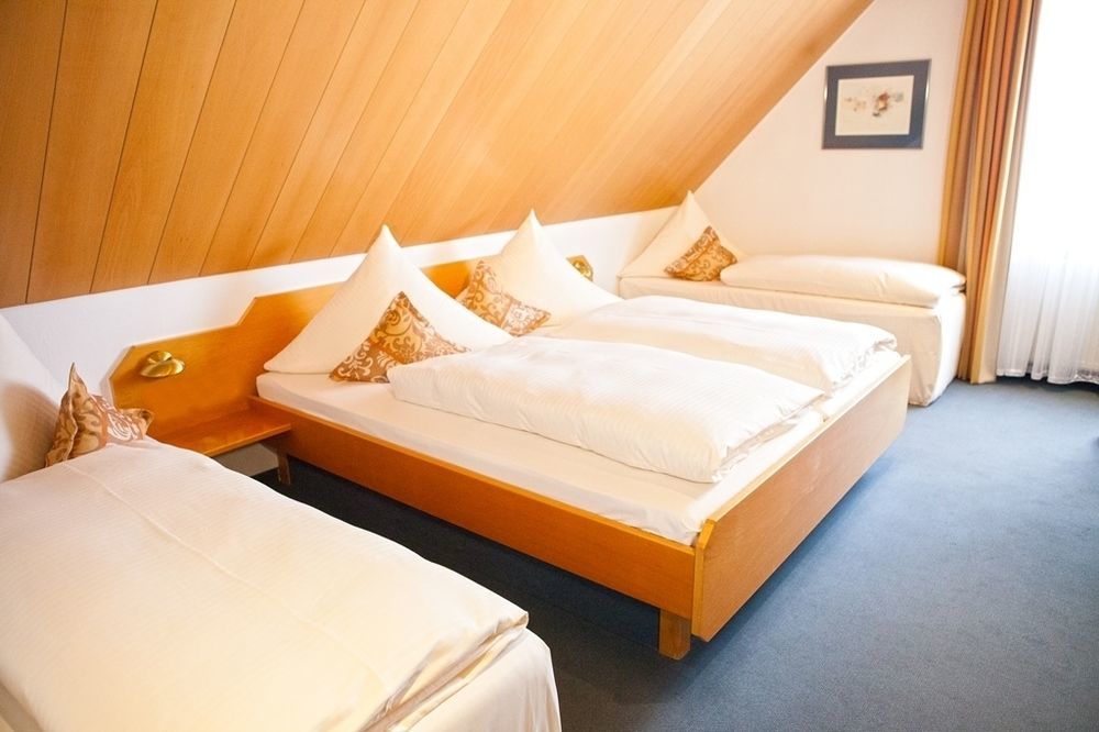 Hotel Am Ostpark Neubiberg Exteriör bild